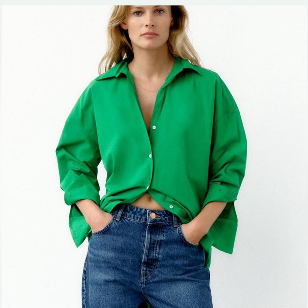 Zara Vibrant Green Oversized Button-Down Poplin Shirt. Size S, fits oversized